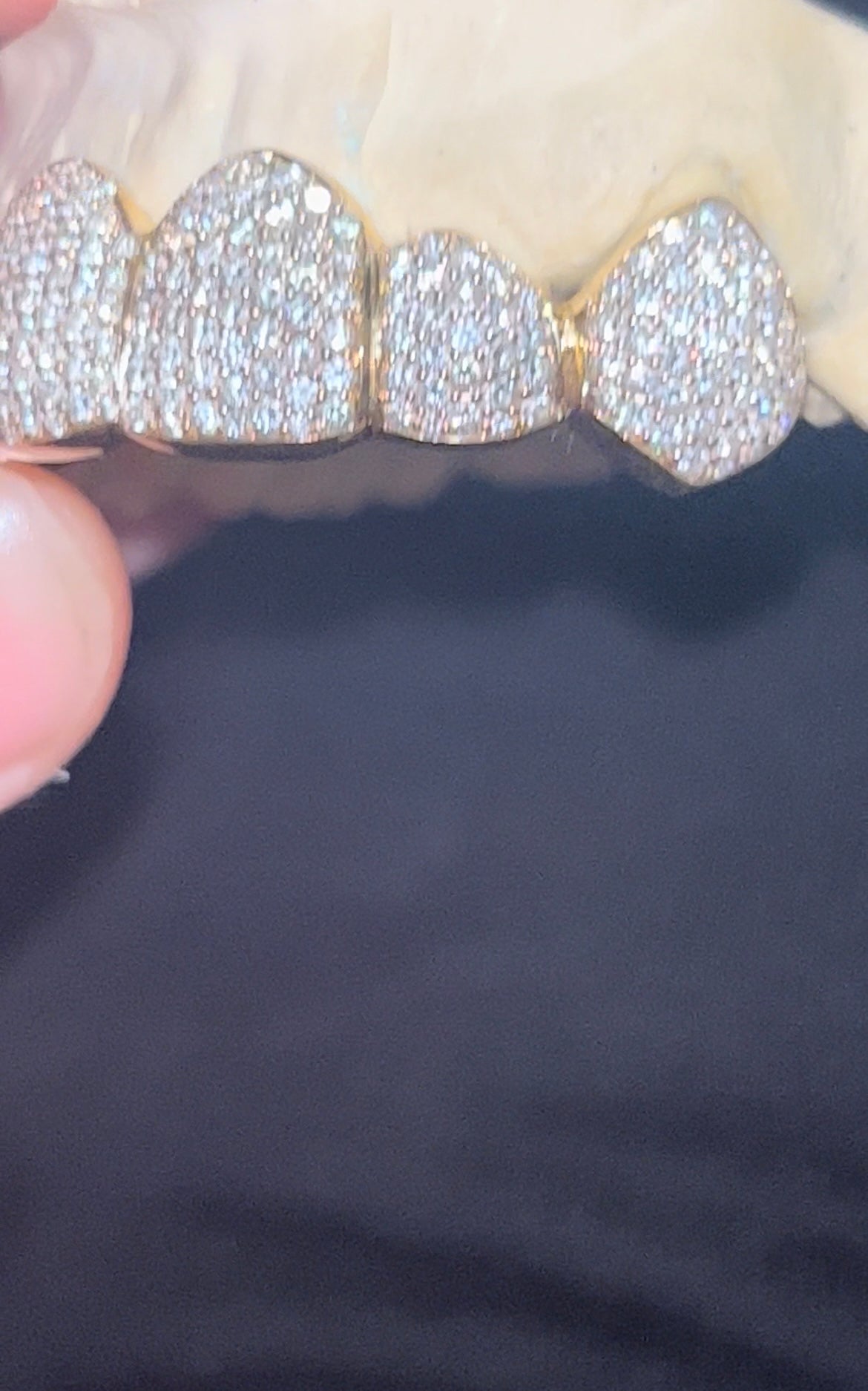 6x VVS Diamond 9k Gold